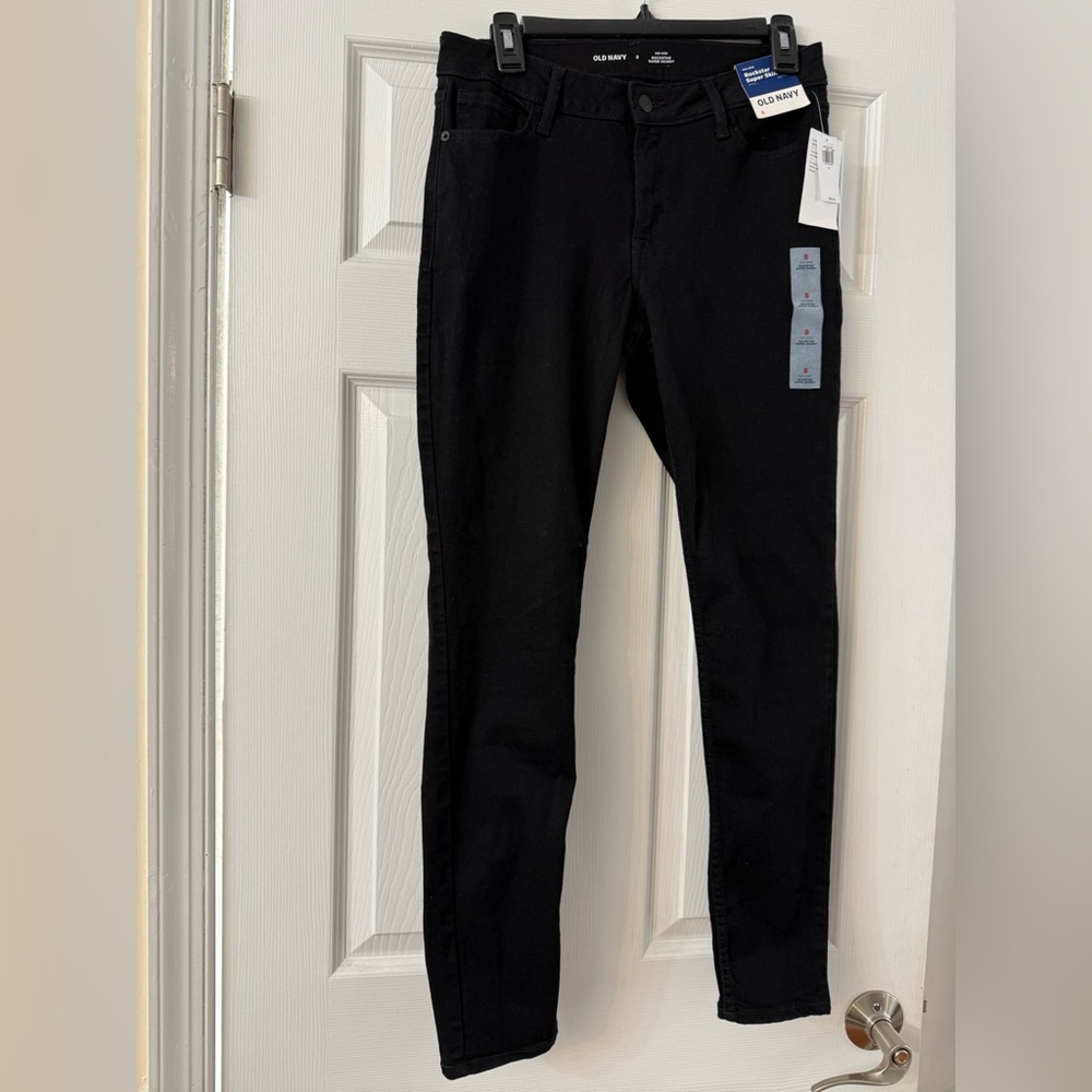 NWT OLD NAVY ROCKSTAR SKINNY JEANS SIZE 8